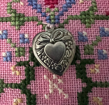 Load image into Gallery viewer, LOVE HEART